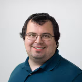 Headshot of Matthew Lindberg